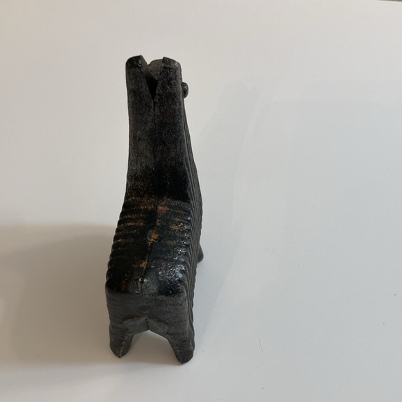 Cast iron Liam’s - Picture 2 of 9